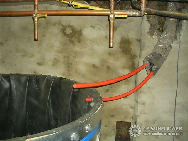 Установка водопроводно-канализационного резервуара для солнечной системы отопления (3)