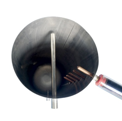 Разница между подогревом солнечного водонагревателя с медной катушкой и встроенным герметичным солнечным водонагревателем-6